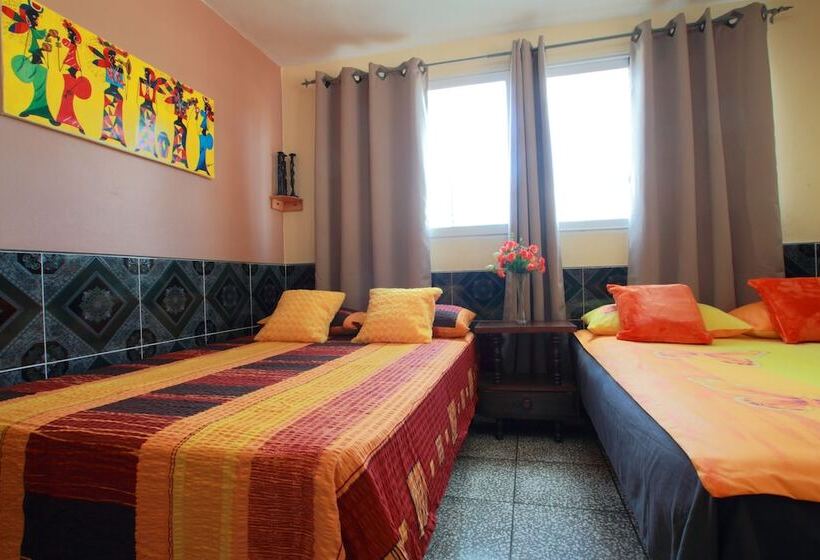 پانسیون Casa Yaima