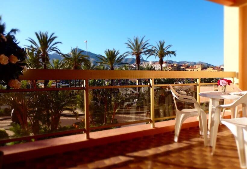 Waterfront Hotel Sunset Beach Apartment