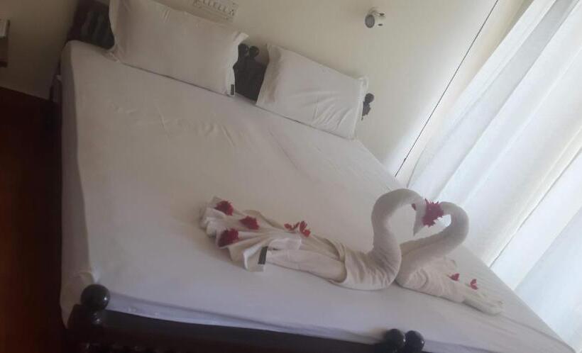 ベッドアンドブレックファースト Vijaya Varma Beach Resort