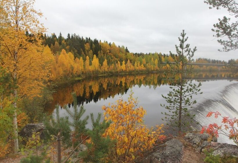 ベッドアンドブレックファースト Wanha Autti Camping Rovaniemi