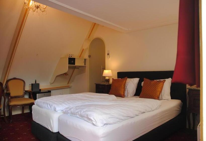 هتل De Gulden Waagen