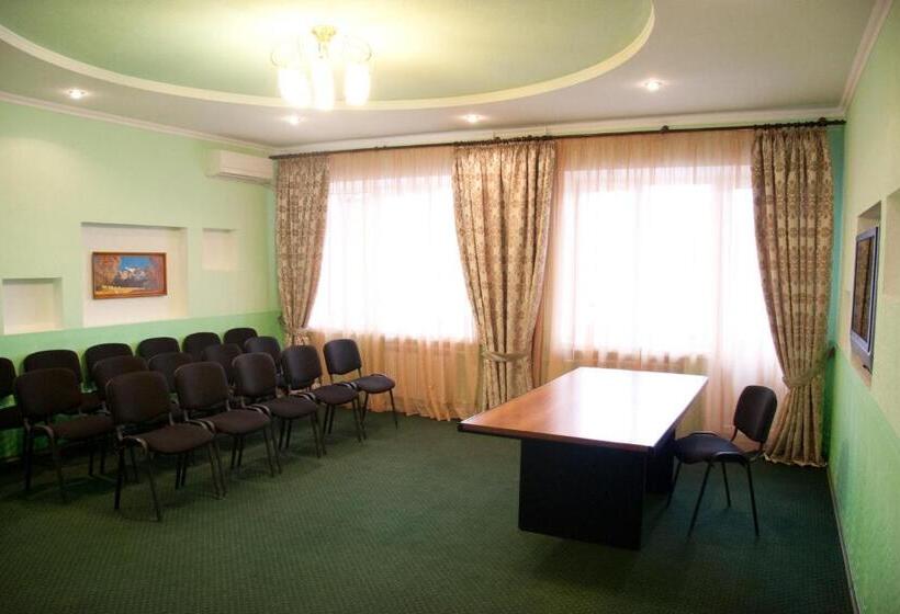 בית מלון כפרי Kremin