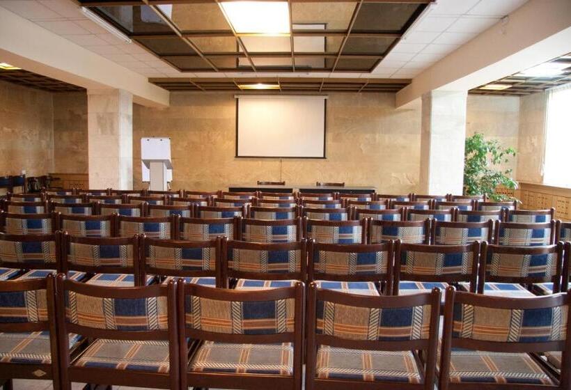 בית מלון כפרי Kremin