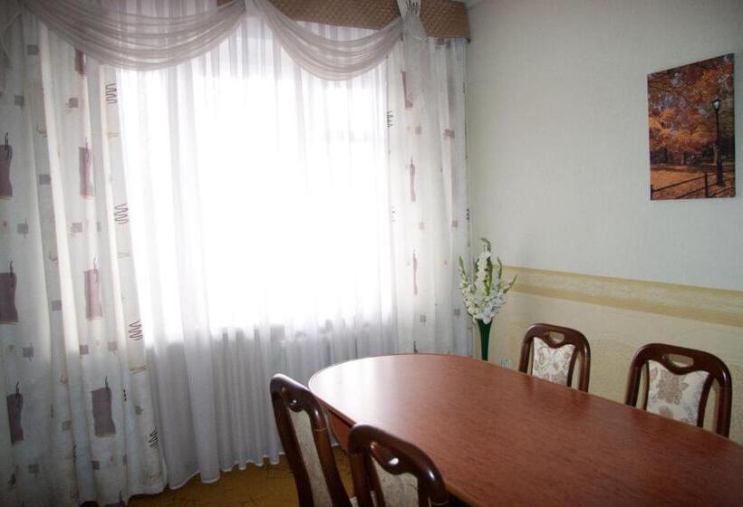 בית מלון כפרי Kremin