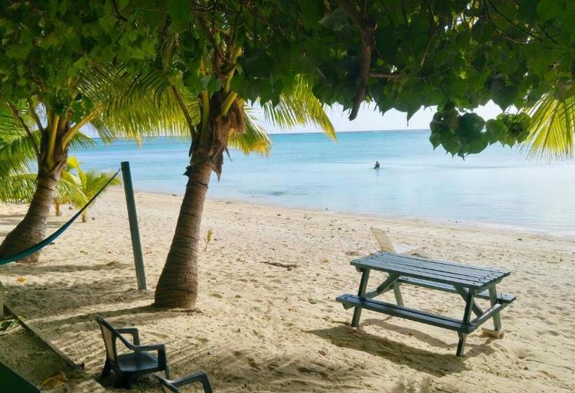 هتل Matriki Beach Huts