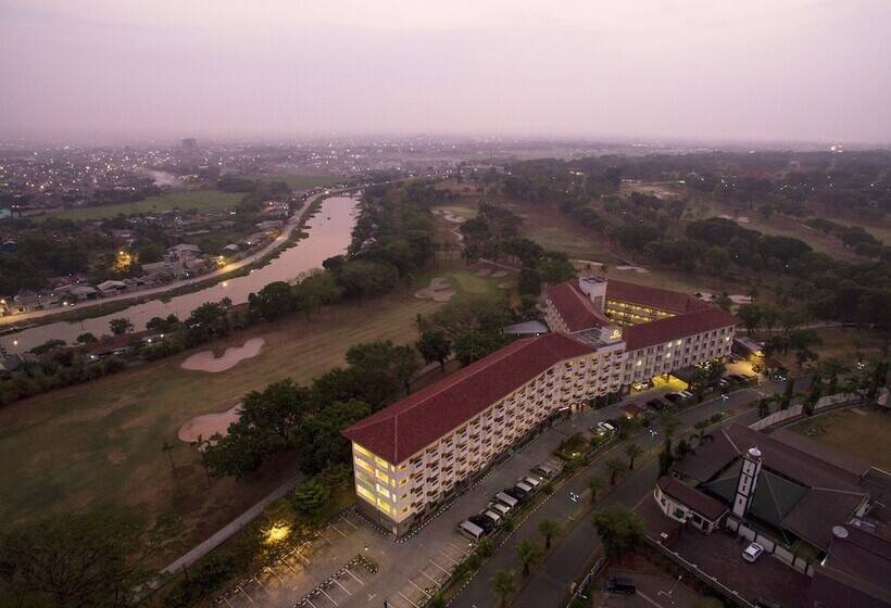 هتل Puri Kiic Golf View