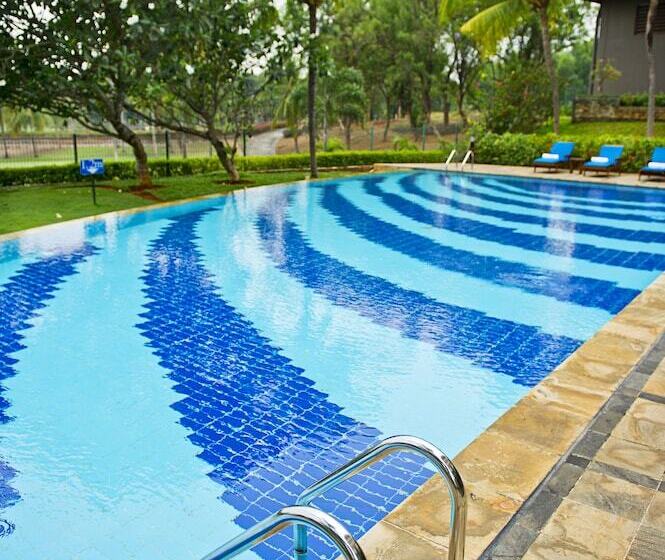 هتل Puri Kiic Golf View