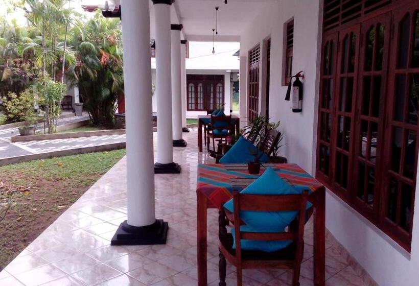 فندق White Bridge House & Resort