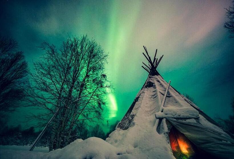 منتجع Aurora Village Ivalo