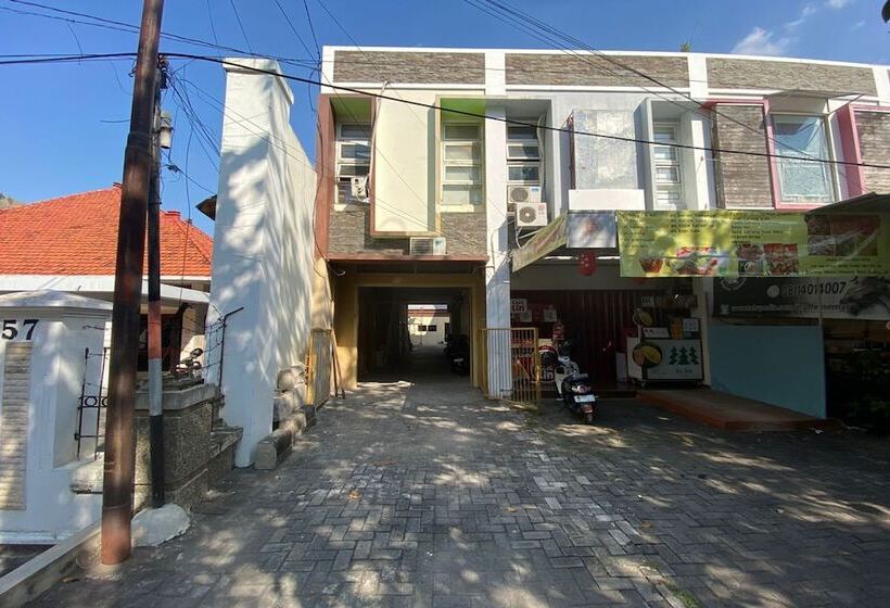 هتل Sweet Home Residence Simpang Lima