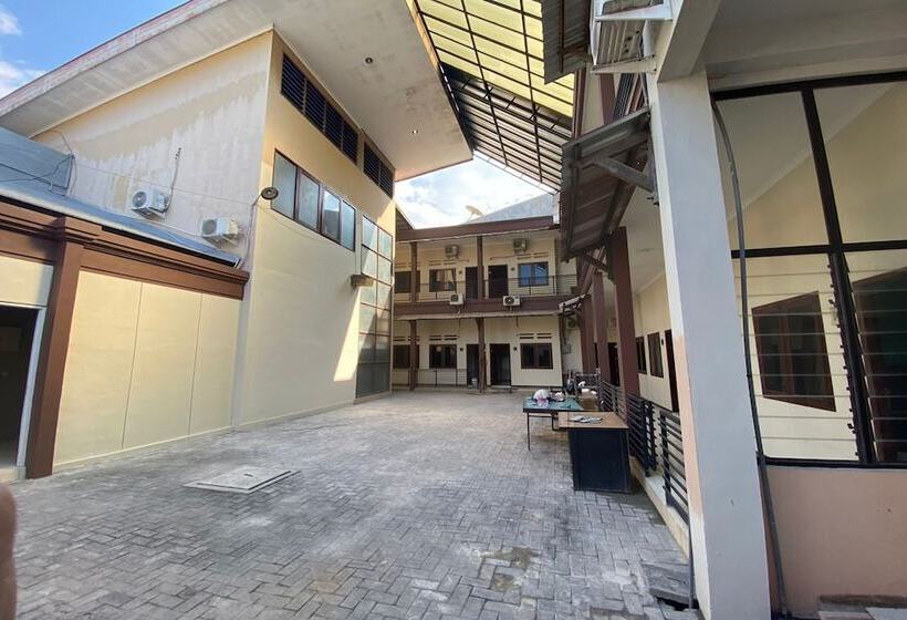 هتل Sweet Home Residence Simpang Lima