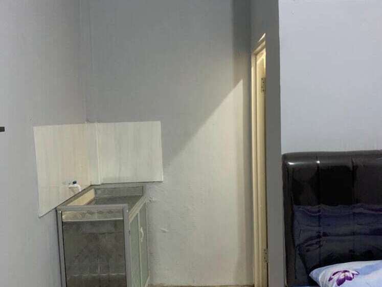 فندق Oyo 94098 Fgh Residence 1