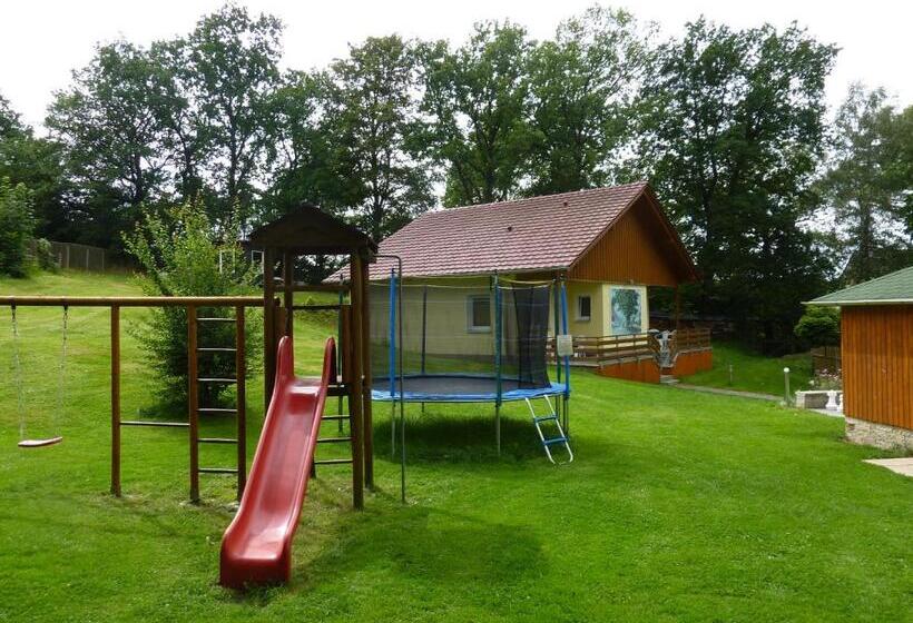 ペンション Ferienhof Zum Kammergut