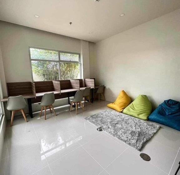 Sienna Aesthetic Studio Unit With Fast Internet