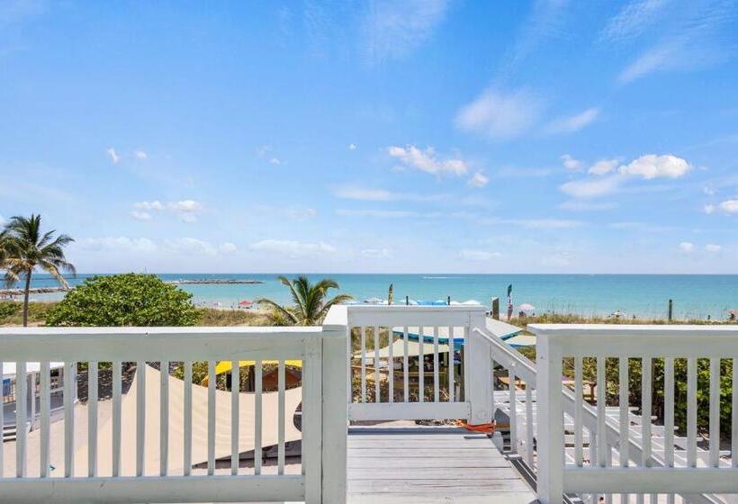فندق Oceanfront Inn Suite, Ocean And Inlet Views, King Bed, #12