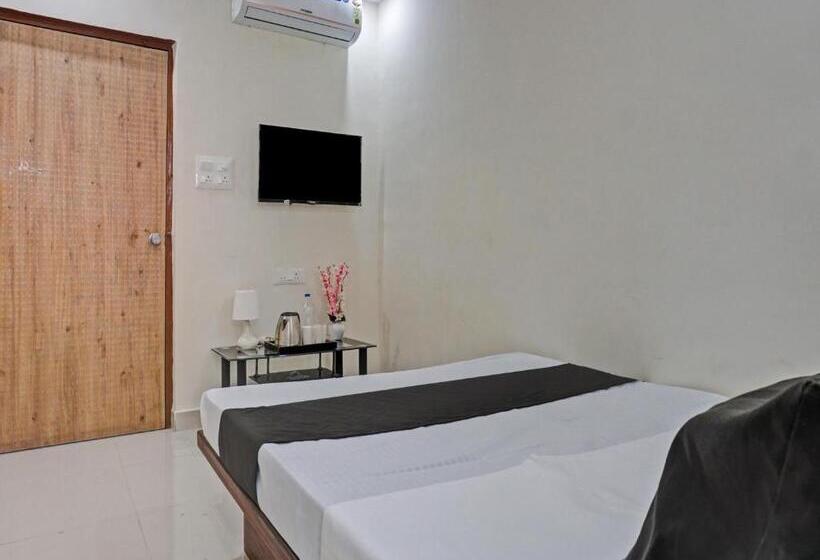 فندق Oyo Nutan Lodging