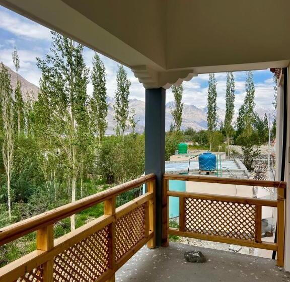 بنسيون Nubra Norling