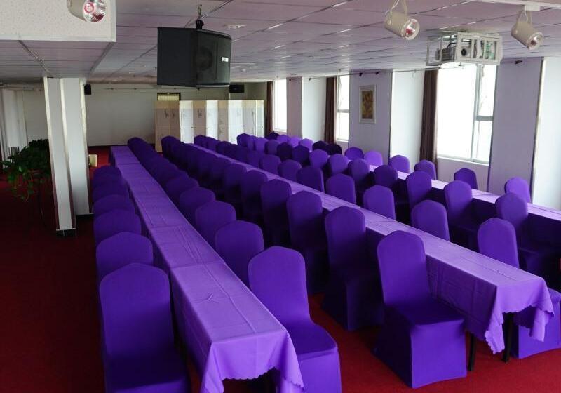 ホテル Greentree Inn Shandong Zibo Railway Station Jinjing Avenue Business