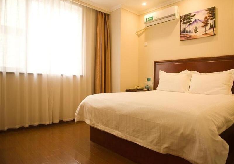 בית מלון כפרי Greentree Inn Zibo Liuquan Road Walmart Square Express