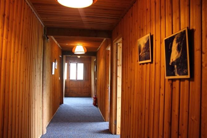 Dragon's Den Hostel