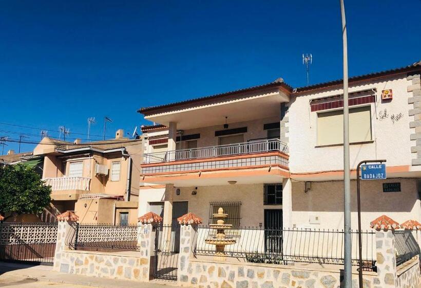 تختخواب و صبحانه Chalet Solmar