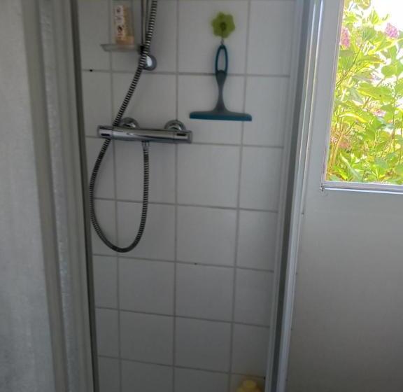 مبيت وإفطار Ty Glaz