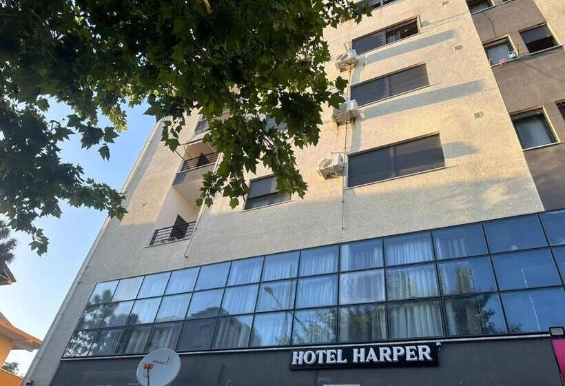 Harper Durres