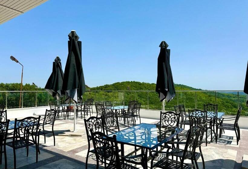 Hotel хотелски комплекс ямболен