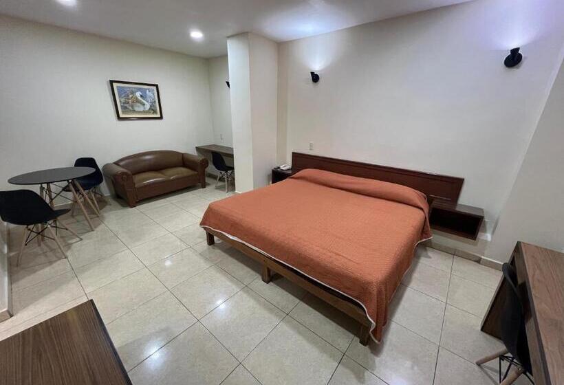 فندق Fiesta Alteña