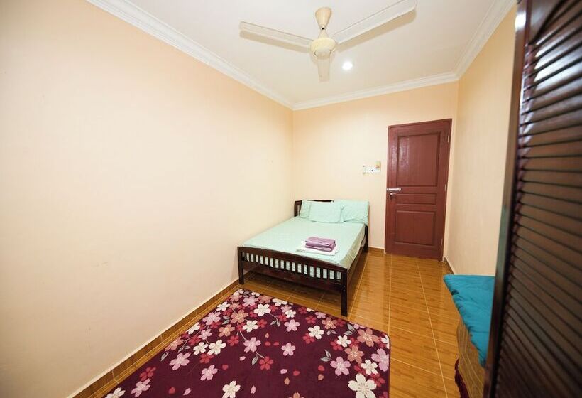酒店 Oyo 91004 Homestay Masjid At Taqwa