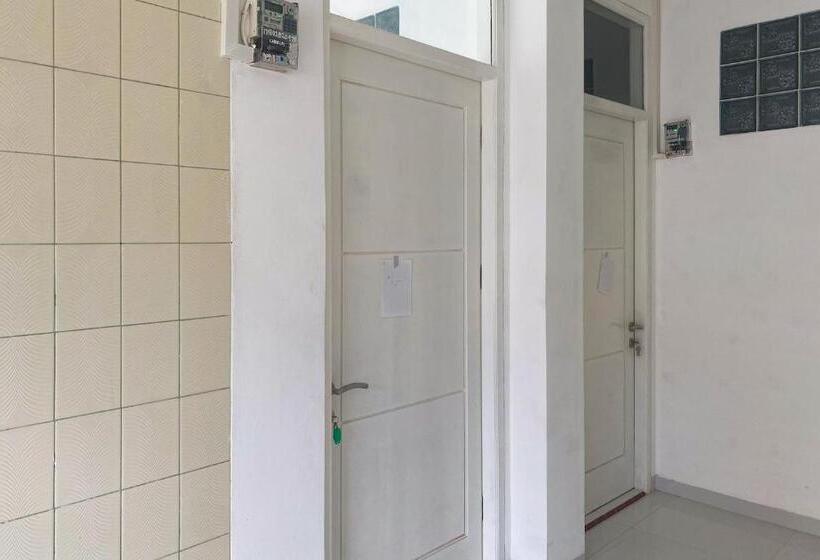 هتل Reddoorz Near Lampung City Mall