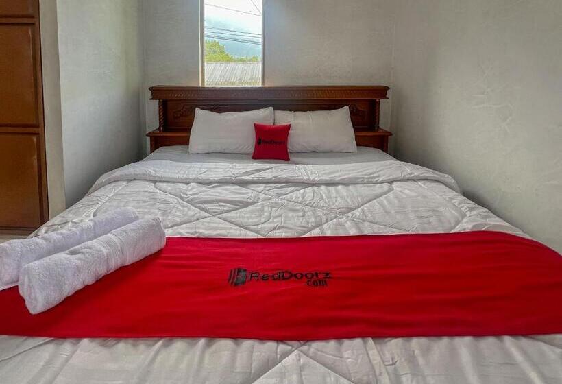 فندق Reddoorz Syariah At Jalan Dieng 4
