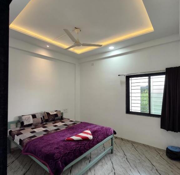 호텔 Shri Resort & Lodging