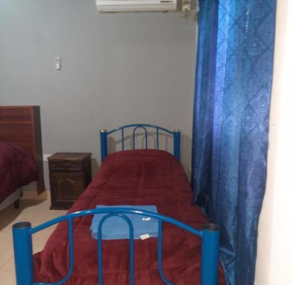 بنسيون Hostel El Submarino