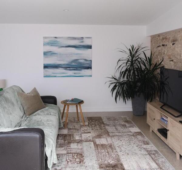 ペンション Port Fairy Bnb   The Green Suite