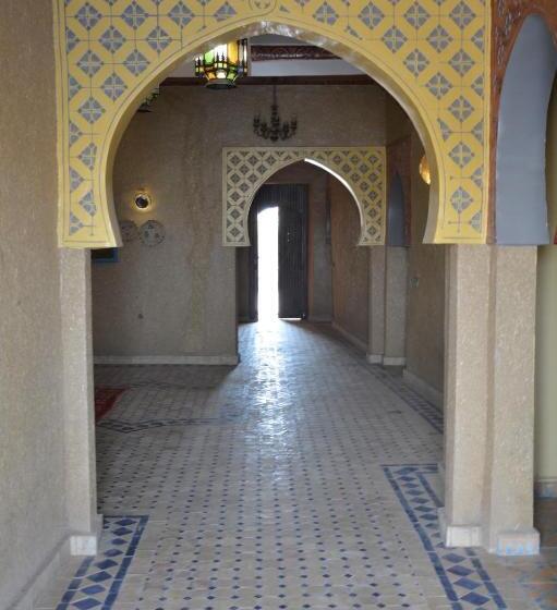 پانسیون Sahara House