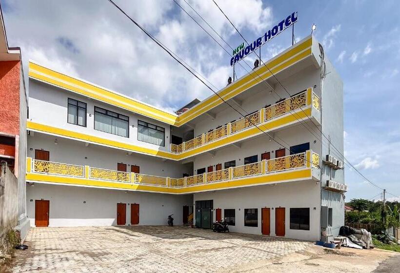 Reddoorz Plus At New Favour Hotel Gunung Dempo