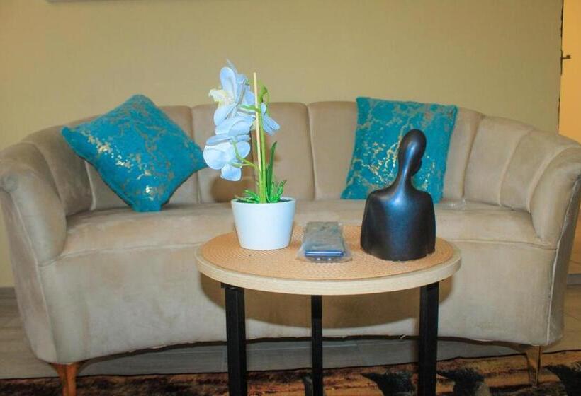 مبيت وإفطار Vuyani Guest Lodge