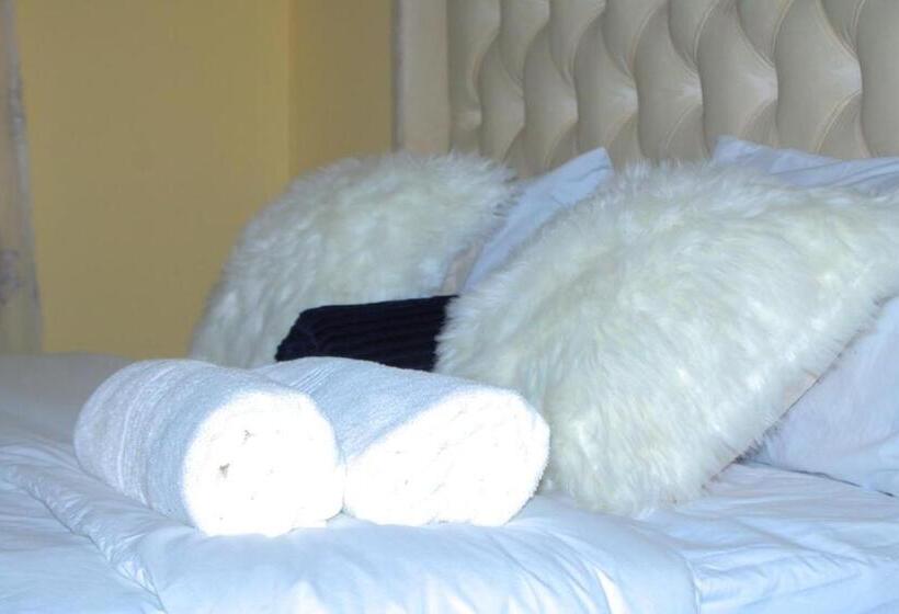 مبيت وإفطار Vuyani Guest Lodge