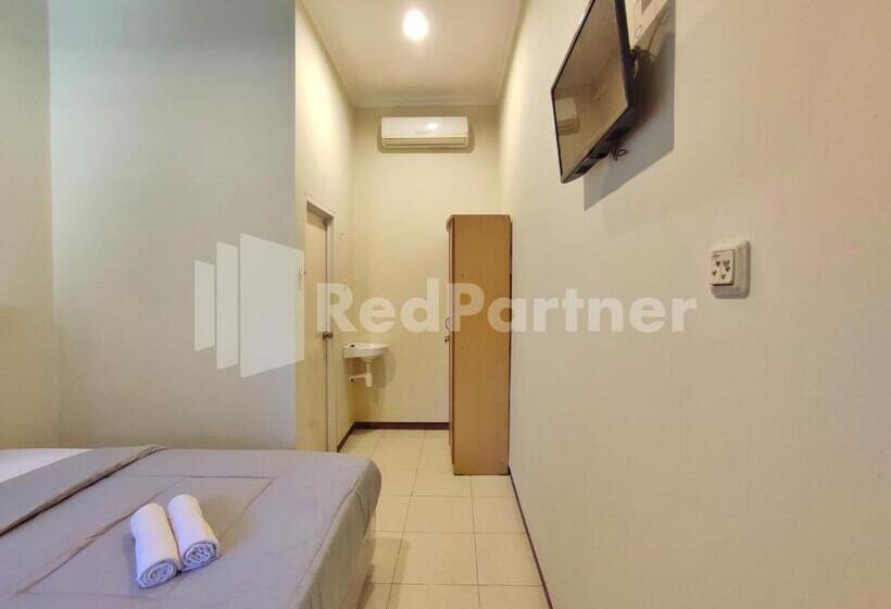 هتل Mutiara Residence Near Simpang Lima Mitra Reddoorz
