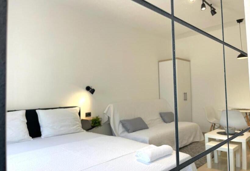 پانسیون Laguna Apartments