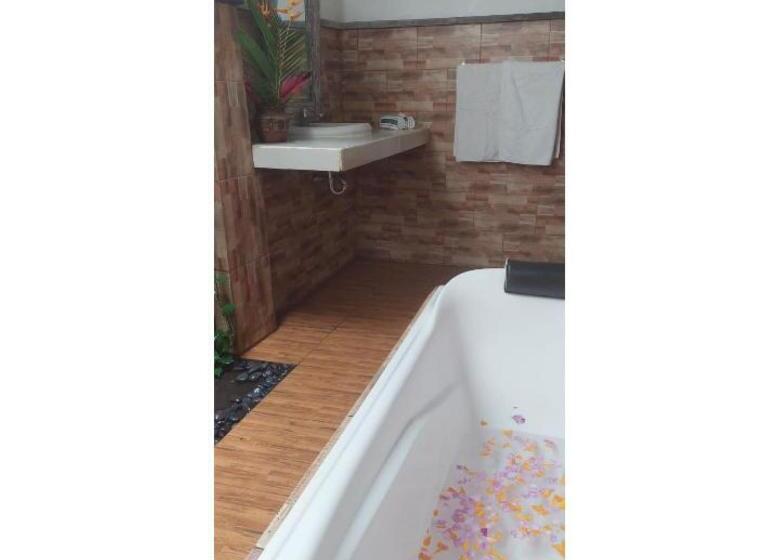 펜션 Putri Guest House