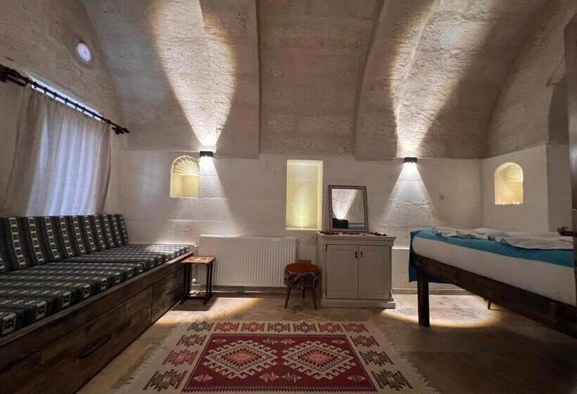 Uluyol Stone House