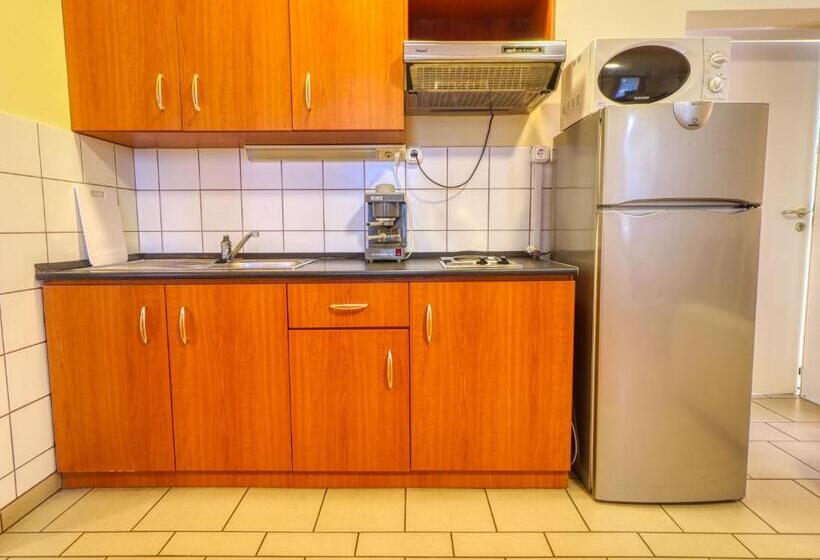 Villa Park Apartmanház