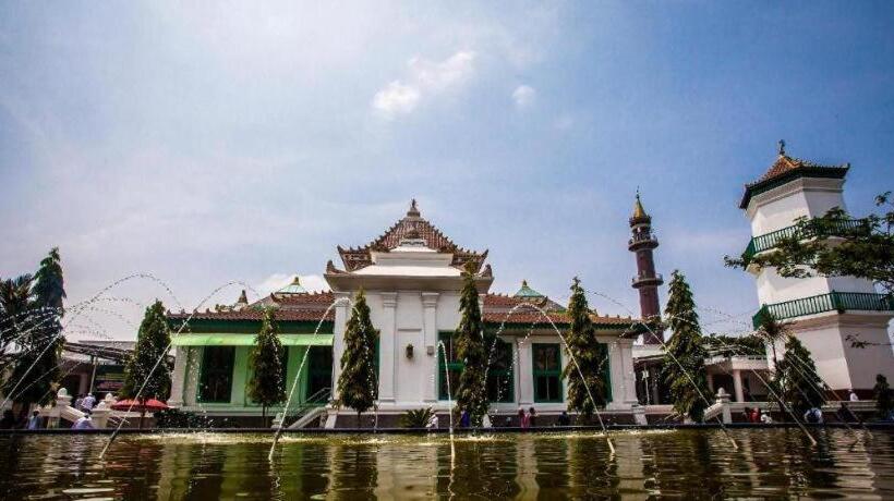 هتل Graha Sriwijaya