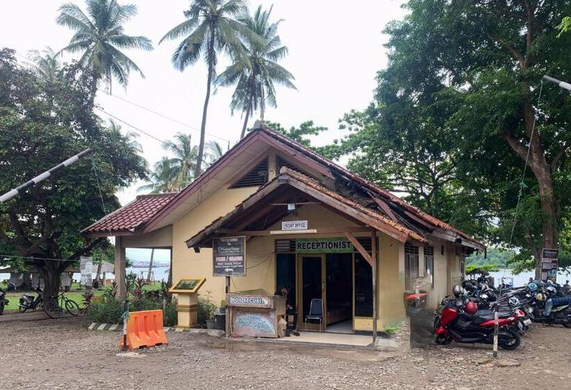 هتل Pelangi Merak Redpartner