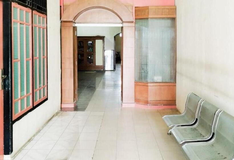 בית מלון כפרי Turuo Homestay Pringsewu Syariah Mitra Reddoorz