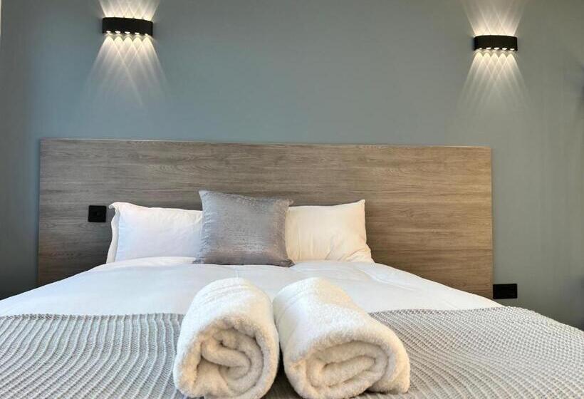 펜션 Thandi House Heathrow Airport