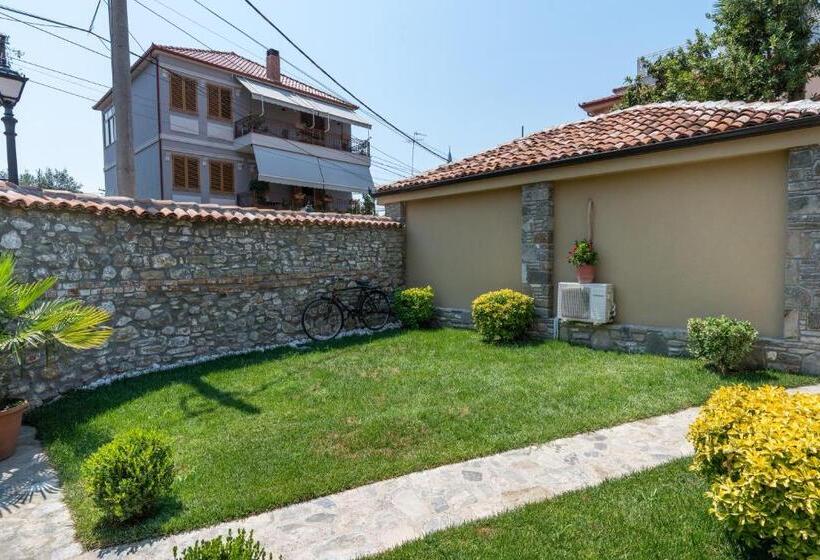 پانسیون Villa Zoi A Stay To Remember I Guesthouse Inside Elbasan Castle