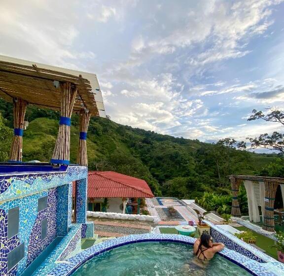 هتل Biohabitat Entre Montañas